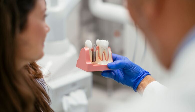 خطرات ایمپلنت دندان در دوران بارداری