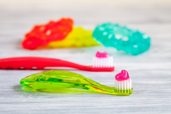 مسواک های جذاب و مخصوص کودکان
